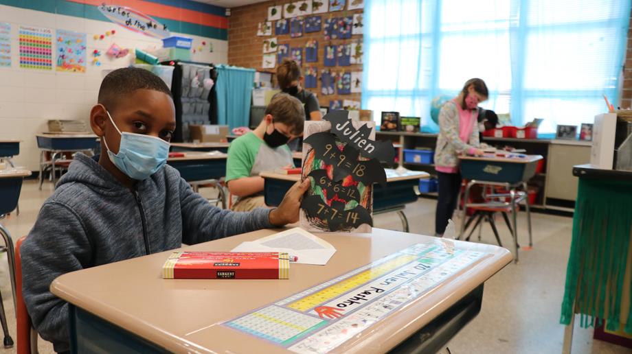 In partnership with the North Carolina Department of Instruction, W.A. Bess Elementary and Pinewood Elementary hosted educators from the Colorado Springs School District to showcase the North Carolina A+ School program.  North Carolina A+ Schools focus on adding the arts across the curriculum. 